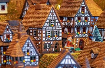 We give the best and affordable decorations.